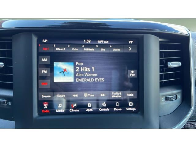 2020 RAM 1500 Laramie Crew Cab 4x4 5'7" Box
