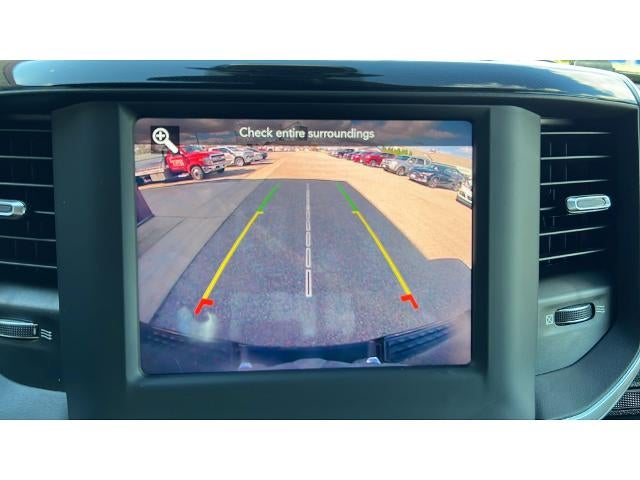 2020 RAM 1500 Laramie Crew Cab 4x4 5'7" Box