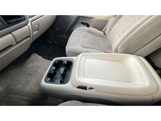 2002 Chevrolet Tahoe LS