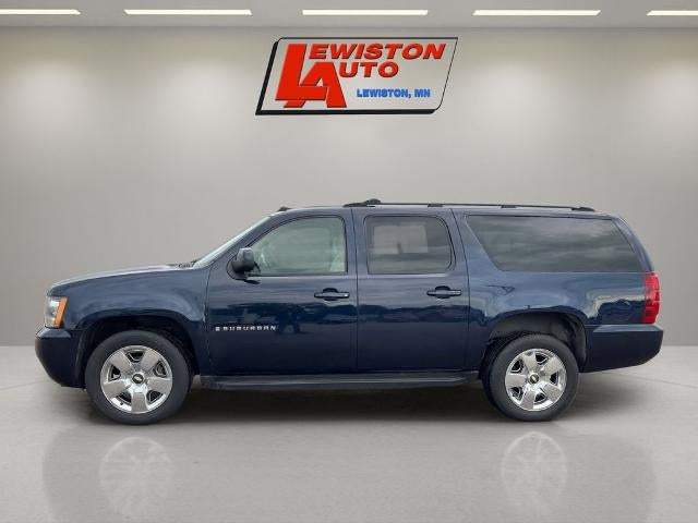 Used 2007 Chevrolet Suburban LT with VIN 1GNFK16327J213622 for sale in Lewiston, Minnesota