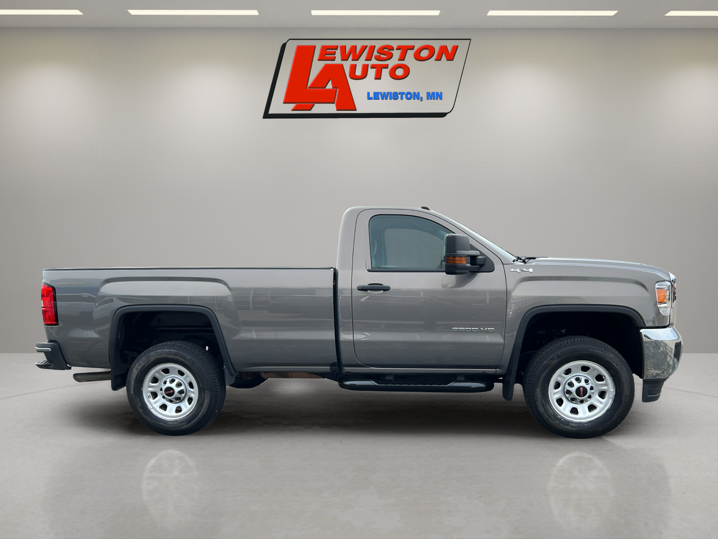 2017 GMC Sierra 3500 HD 4WD Reg Cab 133.6"