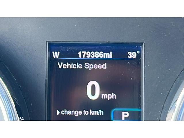 2014 Chrysler 300 4dr Sdn RWD