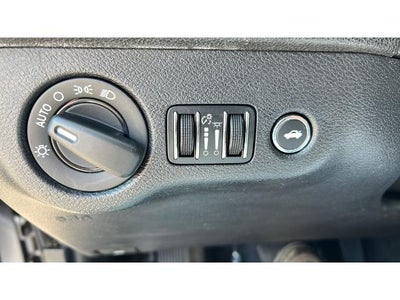 2014 Chrysler 300 4dr Sdn RWD