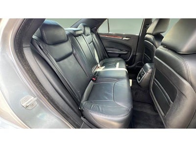 2014 Chrysler 300 4dr Sdn RWD