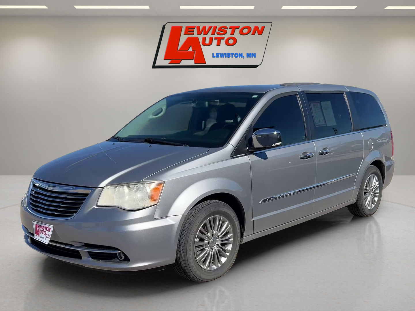 2014 Chrysler Town & Country Touring-L