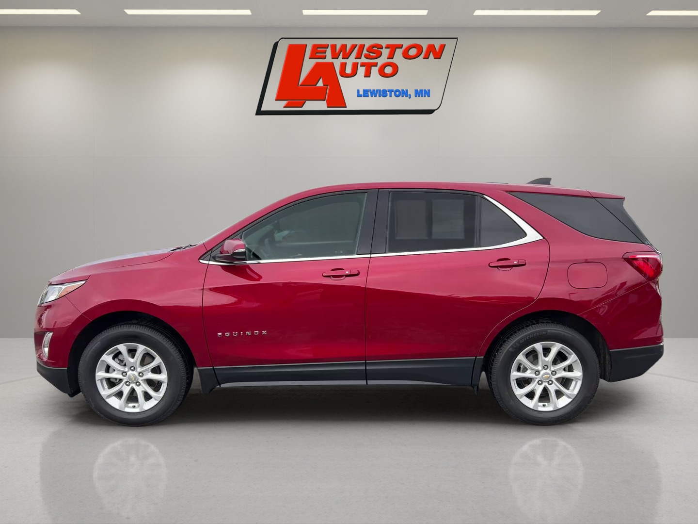 Used 2019 Chevrolet Equinox LT with VIN 2GNAXUEV2K6269890 for sale in Lewiston, Minnesota