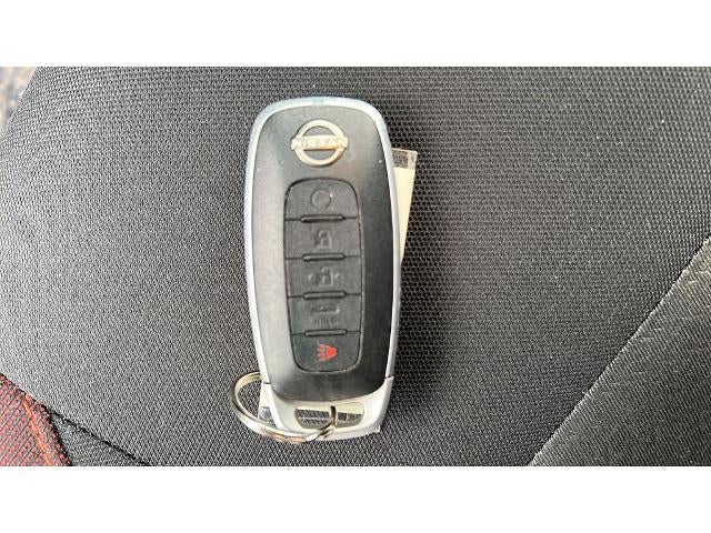 2024 Nissan Versa 1.6 SR