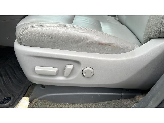 2017 Toyota Sienna XLE Auto Access Seat