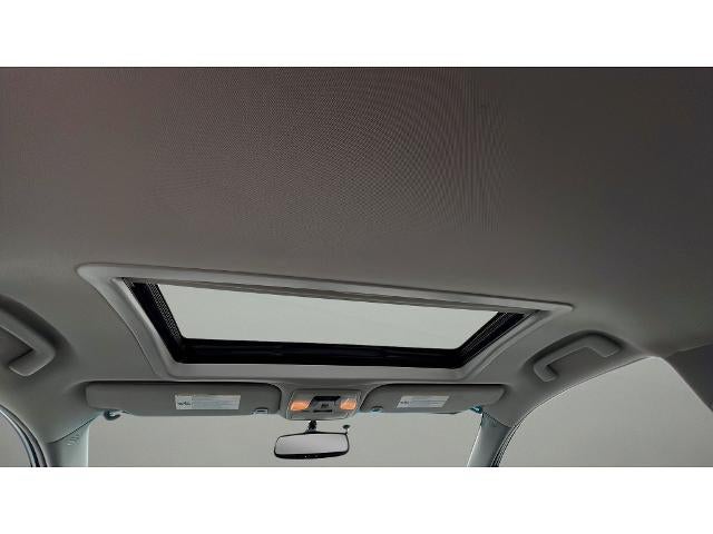 2017 Toyota Sienna XLE Auto Access Seat
