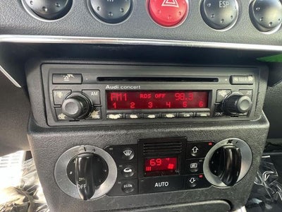 2004 Audi TT 2dr Roadster Auto